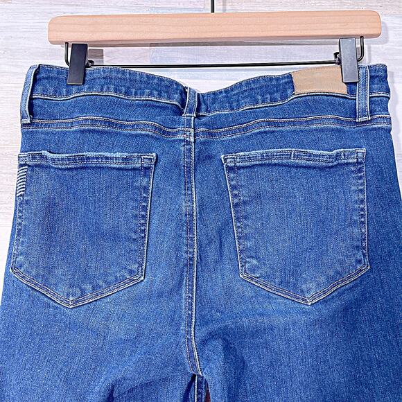 PAIGE Shelby Crop Flare Jeans Blue Dark Wash Mid Rise Stretch Denim Womens 30 - Picture 6 of 10